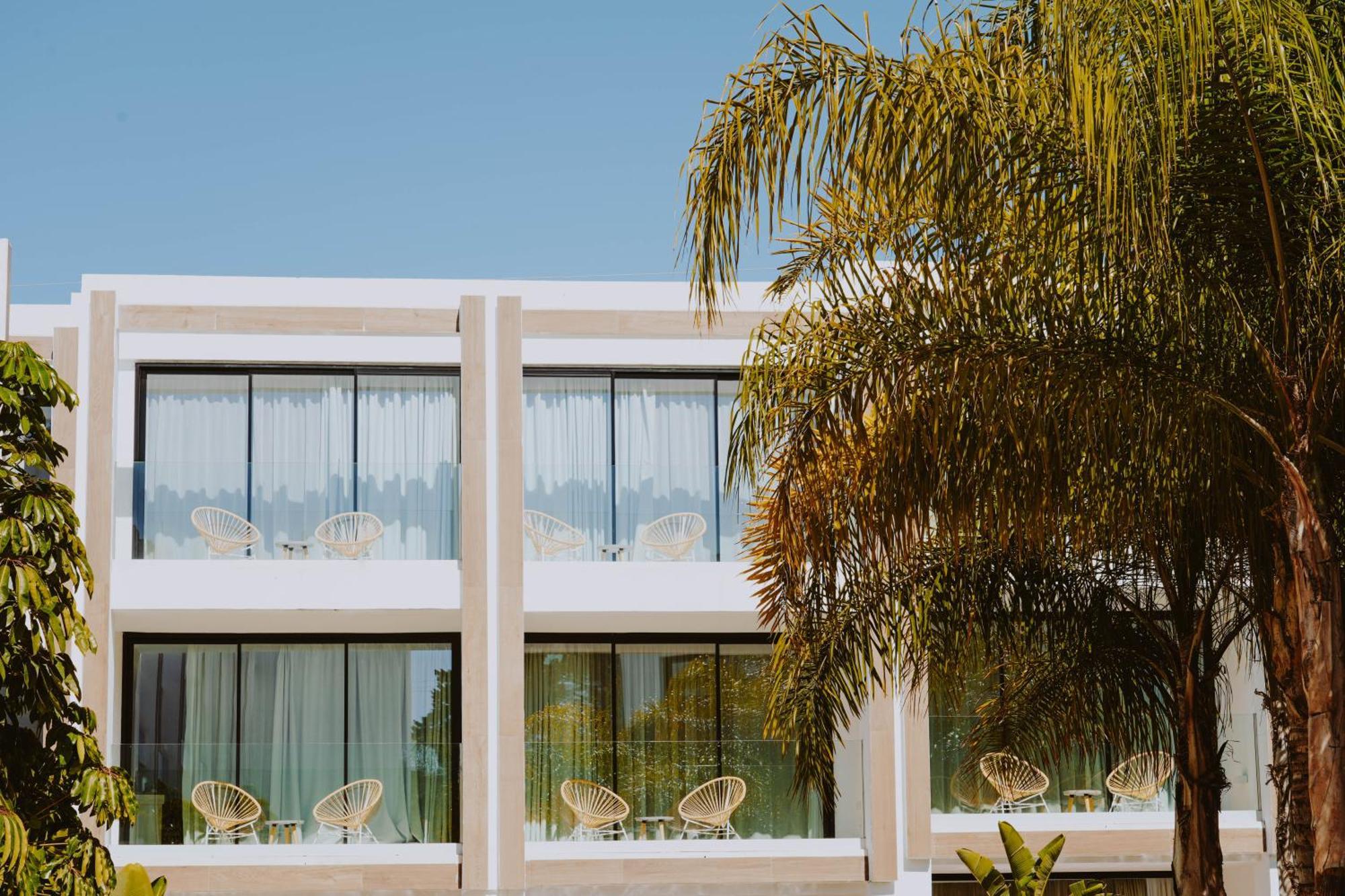 Nativo Hotel Ibiza Santa Eularia des Riu Bagian luar foto